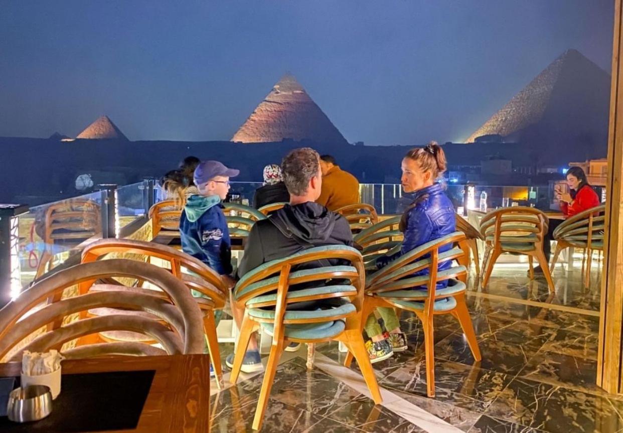 Hotel Cleopatra Pyramids View Kafrat al Jabal Luaran gambar