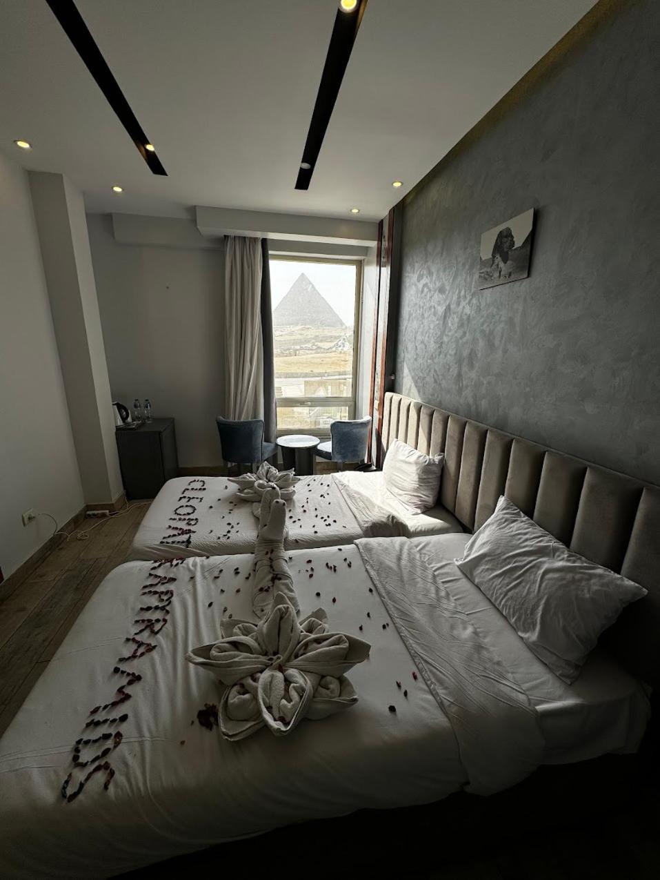 Hotel Cleopatra Pyramids View Kafrat al Jabal Luaran gambar