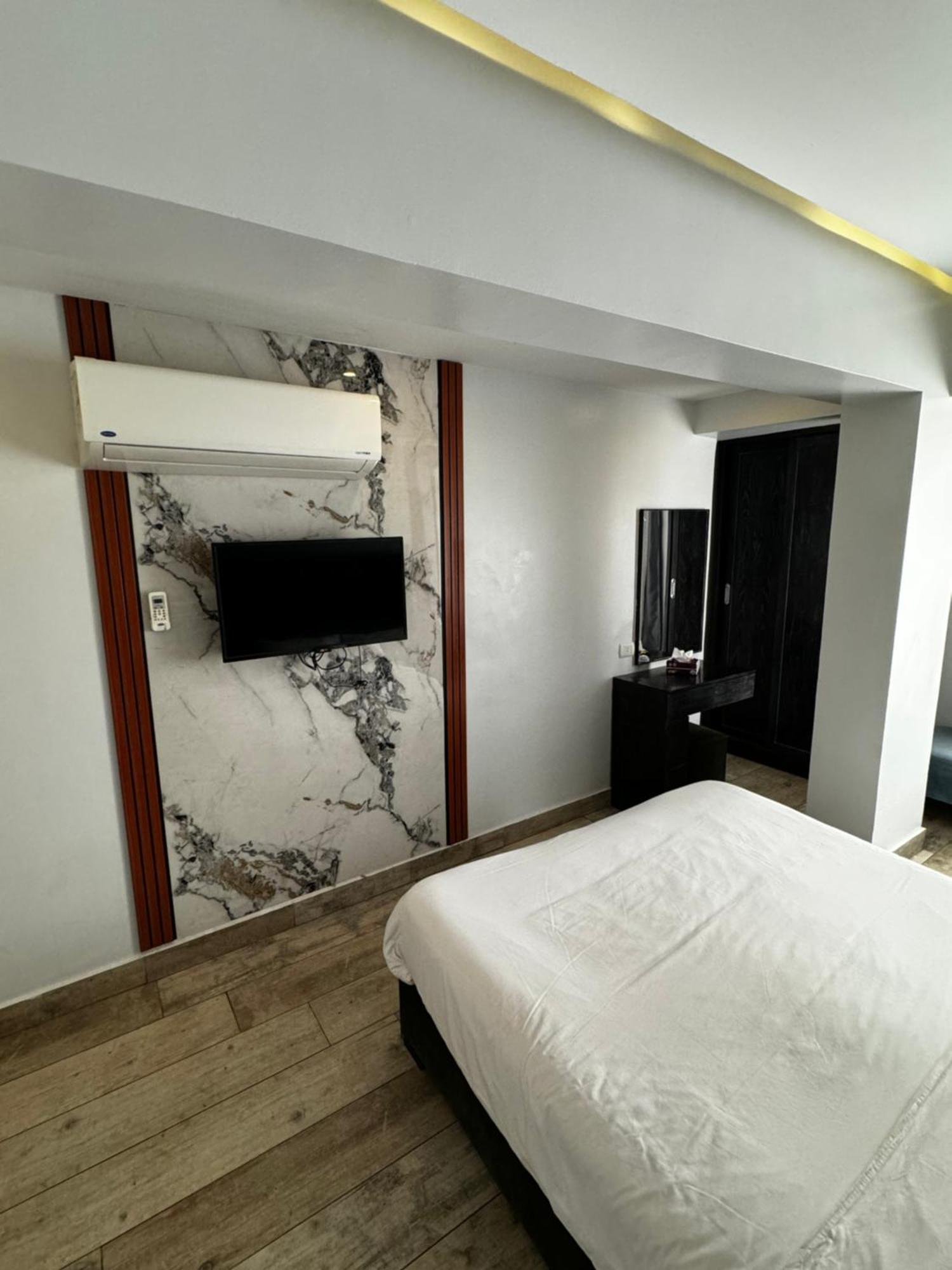 Hotel Cleopatra Pyramids View Kafrat al Jabal Luaran gambar